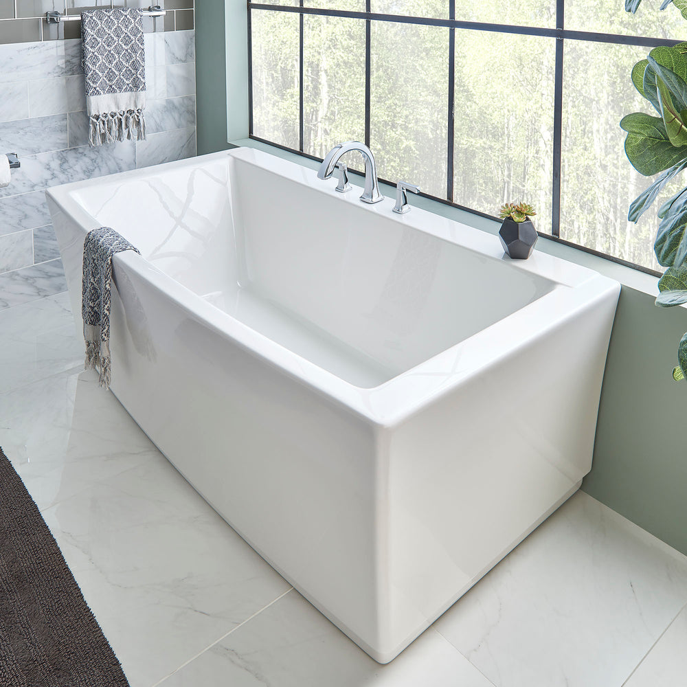 Townsend 68 x 36-Inch Freestanding Bathtub Center Drain With Integrated Overflow