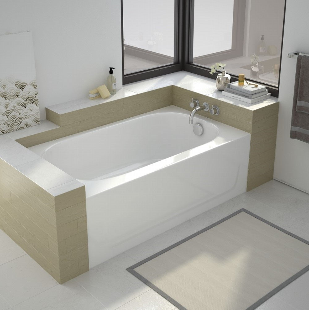 Princeton Americast 54 x 30  Alcove Right-Hand Drain Bathtub in White